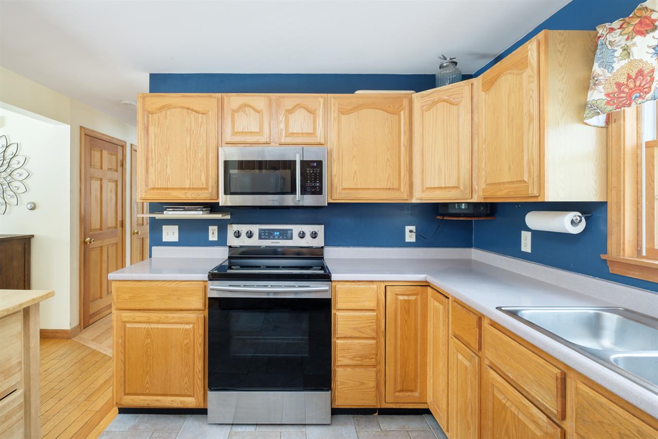 85 Bartlett Road Kittery, ME 03905 - Photo 14 of 40 Gallery Image 14