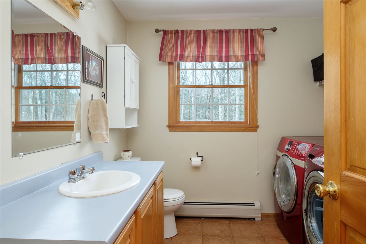 85 Bartlett Road Kittery, ME 03905 - Photo 17 of 40 Gallery Image 17