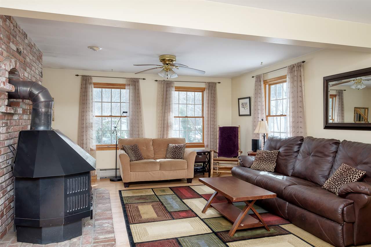 85 Bartlett Road Kittery, ME 03905 - Photo 8 of 40 Gallery Image 8