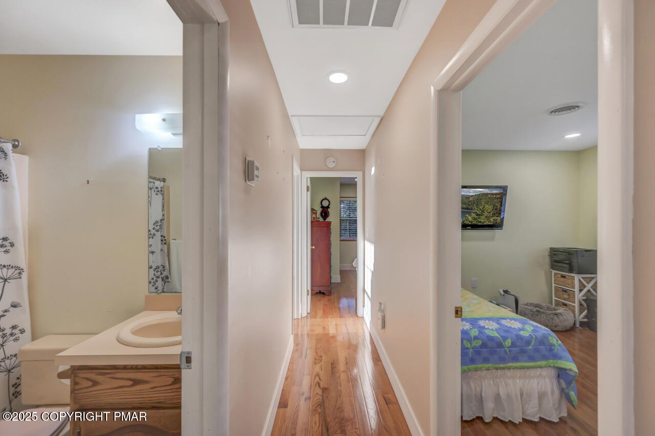 9 Gap View Heights Road East Stroudsburg, PA 18301 - Photo 26 of 57 9GapViewHeightsRd25-jpg