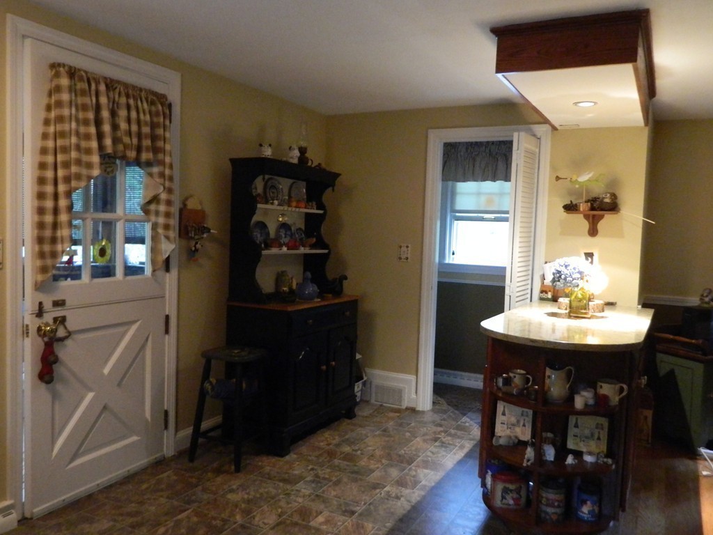 6 Arrowhead Road Topsfield, MA 01983 - Photo 12 of 19