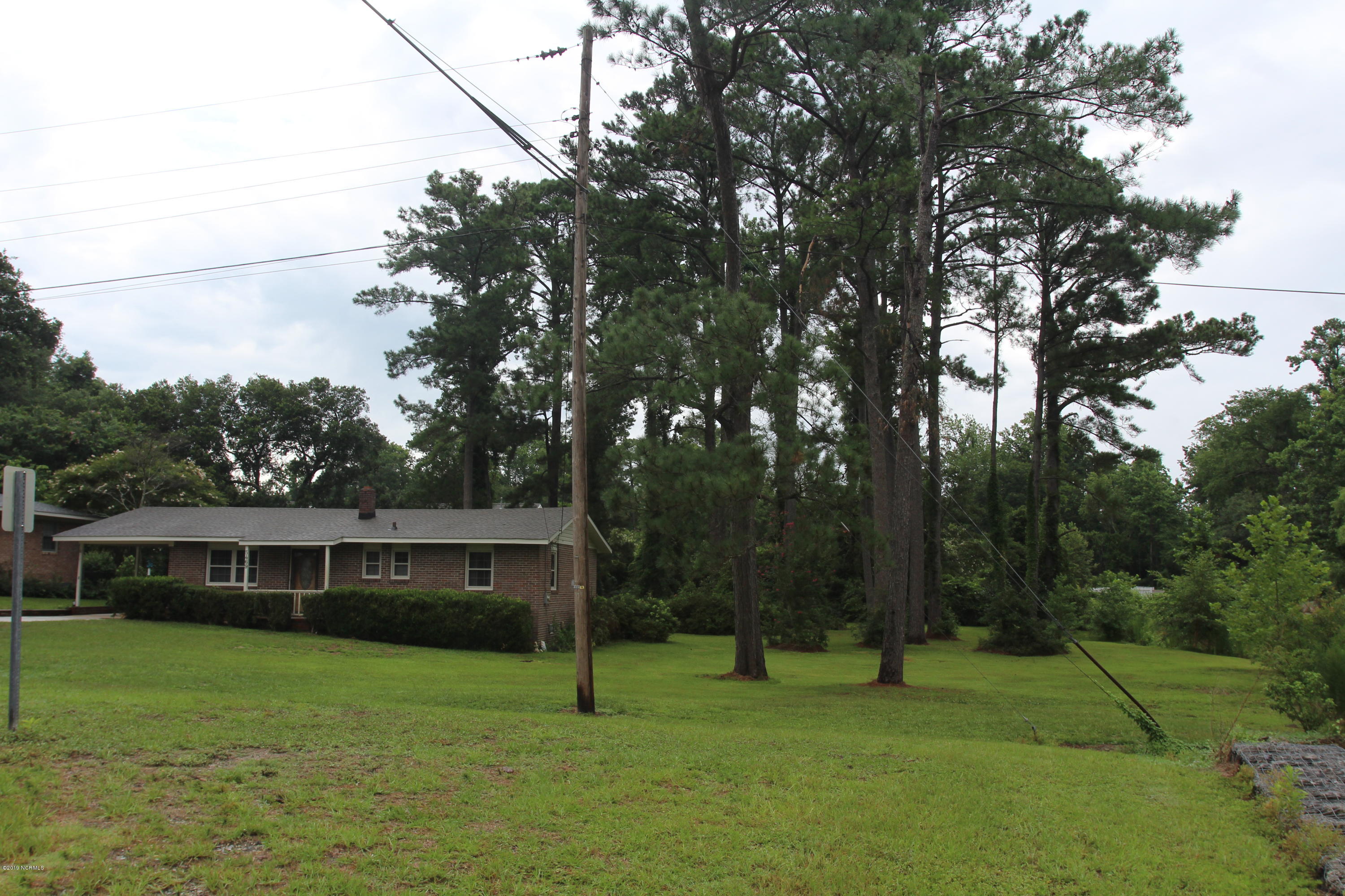 5469 Overbrook Road Wilmington, NC 28403 - Photo 2 of 35 IMG_6584