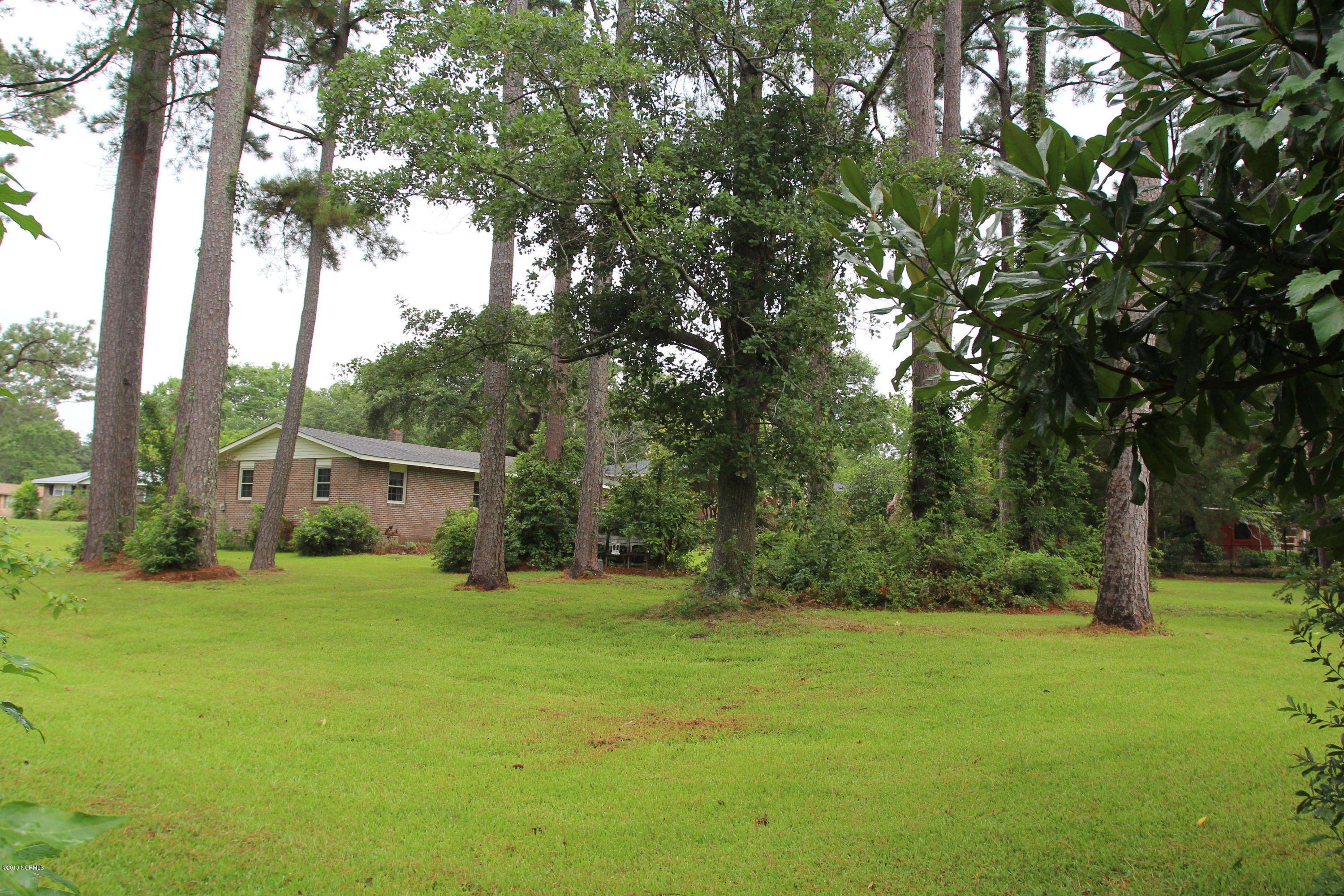 5469 Overbrook Road Wilmington, NC 28403 - Photo 7 of 35 IMG_6589