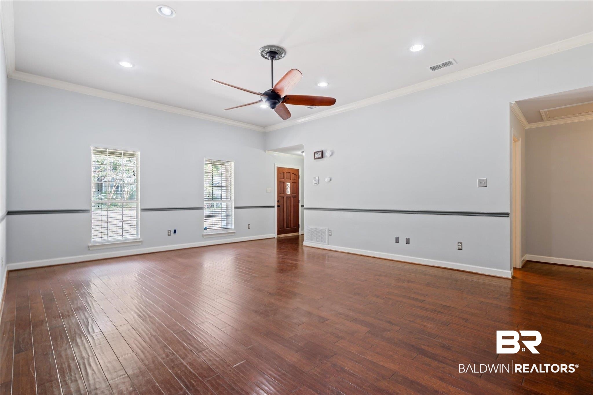107 Nicole Place Daphne, AL 36526 - Photo 4 of 40 Living Room