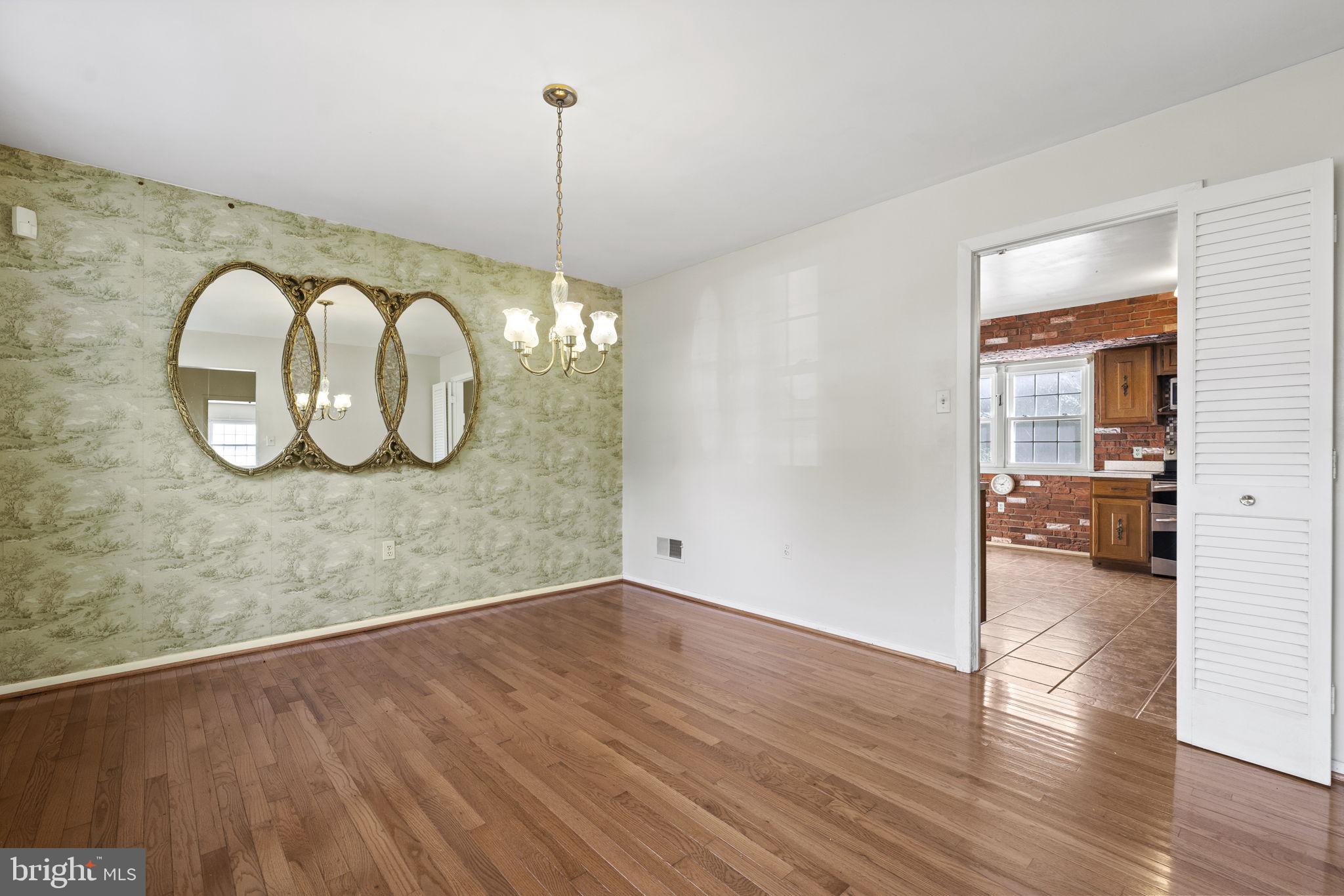 9212 Loughran Road Fort Washington, MD 20744 - Photo 5 of 36 Gallery Image 5