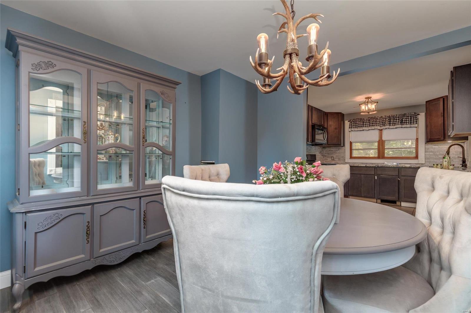 22 Valley Road St. Charles, MO 63303 - Photo 14 of 25 Gallery Image 14
