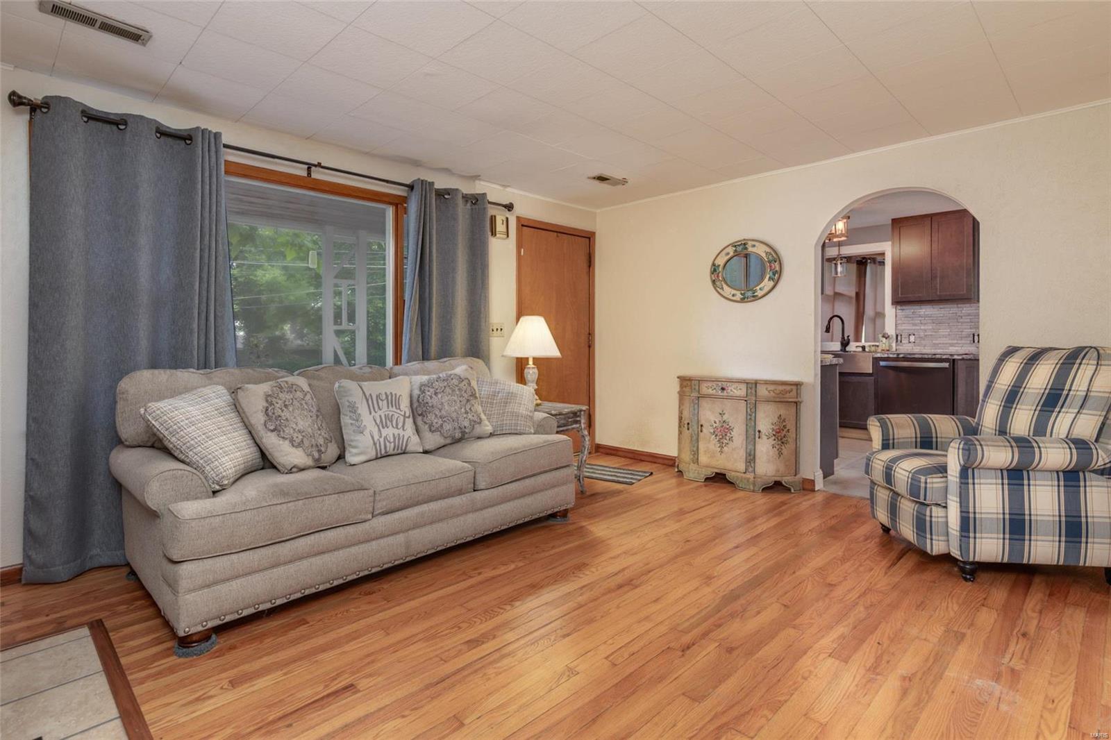 22 Valley Road St. Charles, MO 63303 - Photo 5 of 25 Gallery Image 5