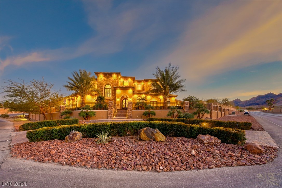 561 Foxhall Road Henderson, NV 89002 - Photo 12 of 50 Gallery Image 12