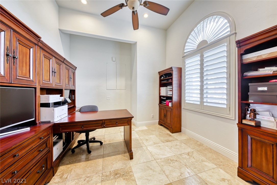 561 Foxhall Road Henderson, NV 89002 - Photo 22 of 50 Gallery Image 22