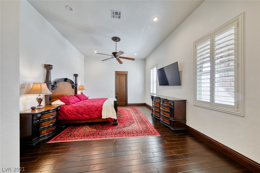 561 Foxhall Road Henderson, NV 89002 - Photo 28 of 50 Gallery Image 28