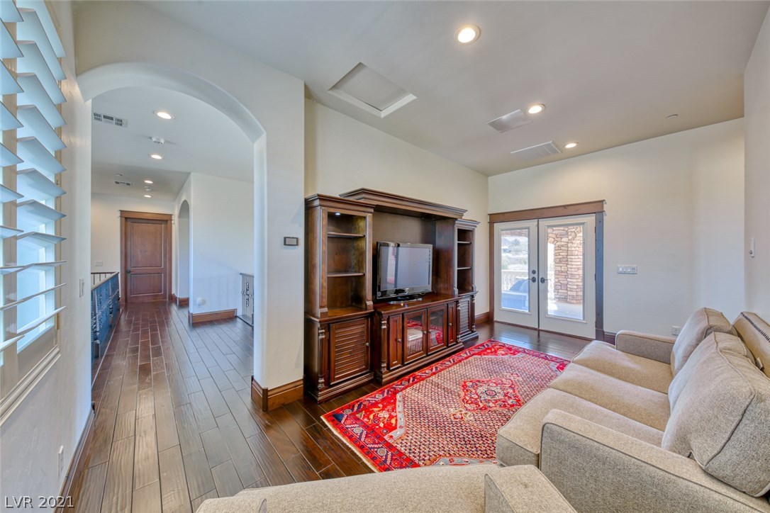 561 Foxhall Road Henderson, NV 89002 - Photo 33 of 50 Gallery Image 33