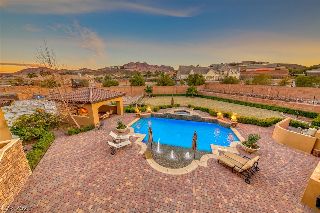 561 Foxhall Road Henderson, NV 89002 - Photo 9 of 50 Gallery Image 9