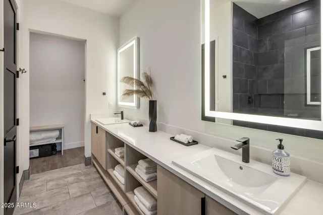 $7,350,000 | 10299 East White Feather Lane, Scottsdale, AZ 85262