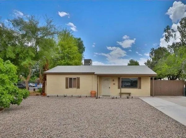 $2,550 | 1239 East Highland Avenue, Unit A, Phoenix, AZ 85014