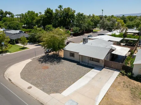 $2,550 | 1239 East Highland Avenue, Unit A, Phoenix, AZ 85014