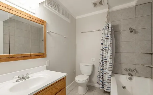 $2,550 | 1239 East Highland Avenue, Unit A, Phoenix, AZ 85014