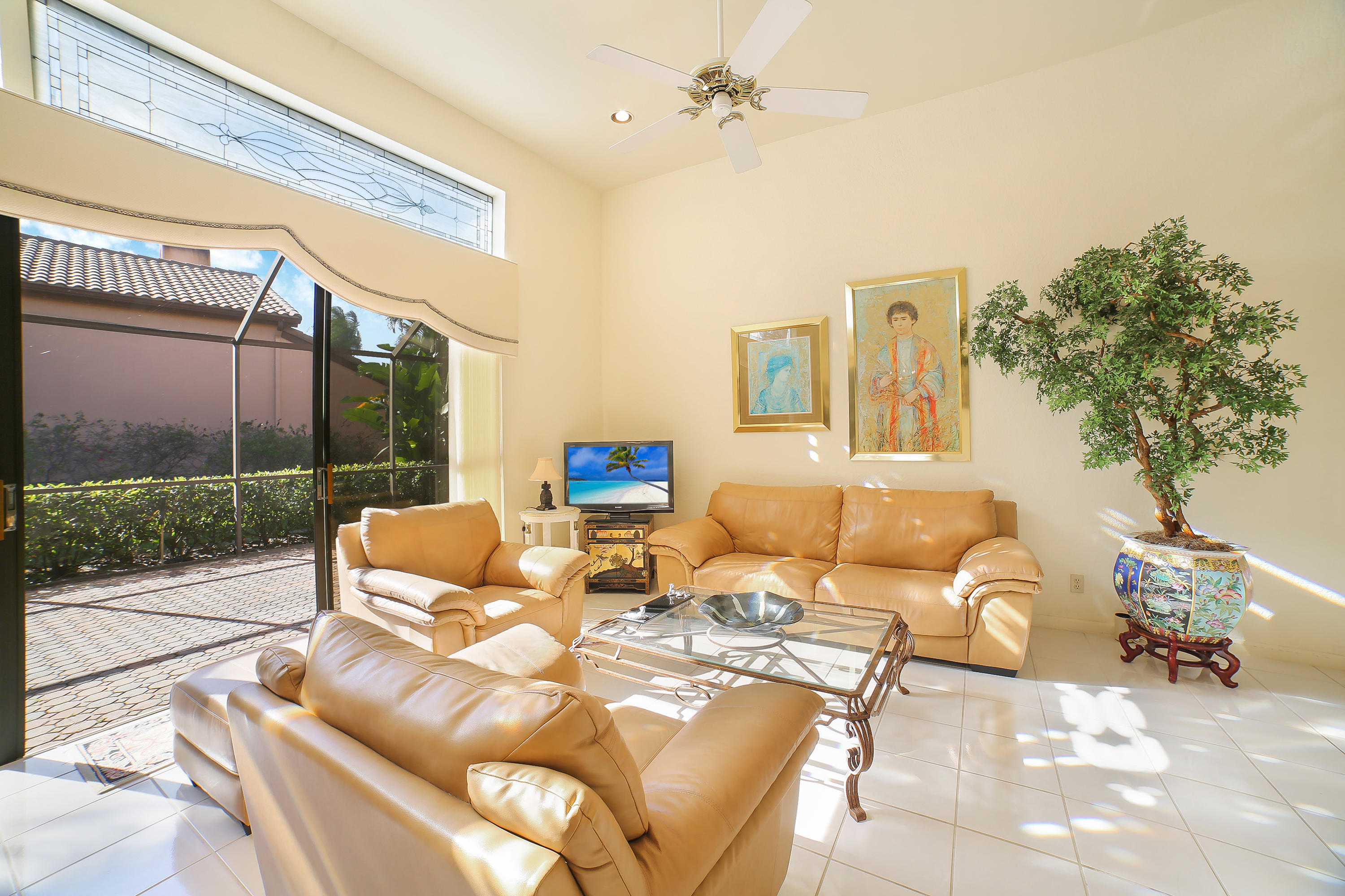 6463 Via Rosa Boca Raton, FL 33433 - Photo 5 of 23 Living area