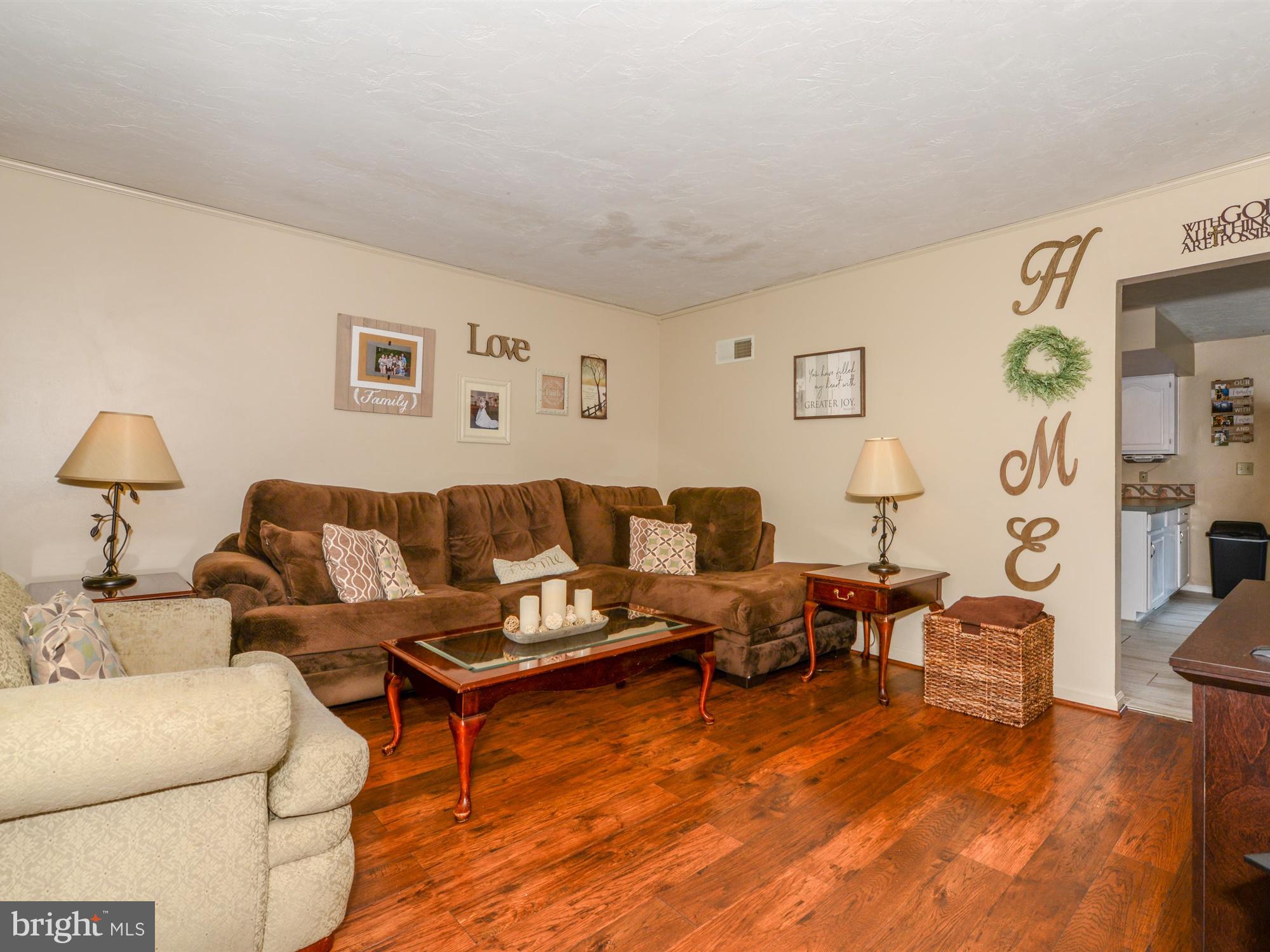 645 Locust Grove Road York, PA 17402 - Photo 5 of 28 Gallery Image 5
