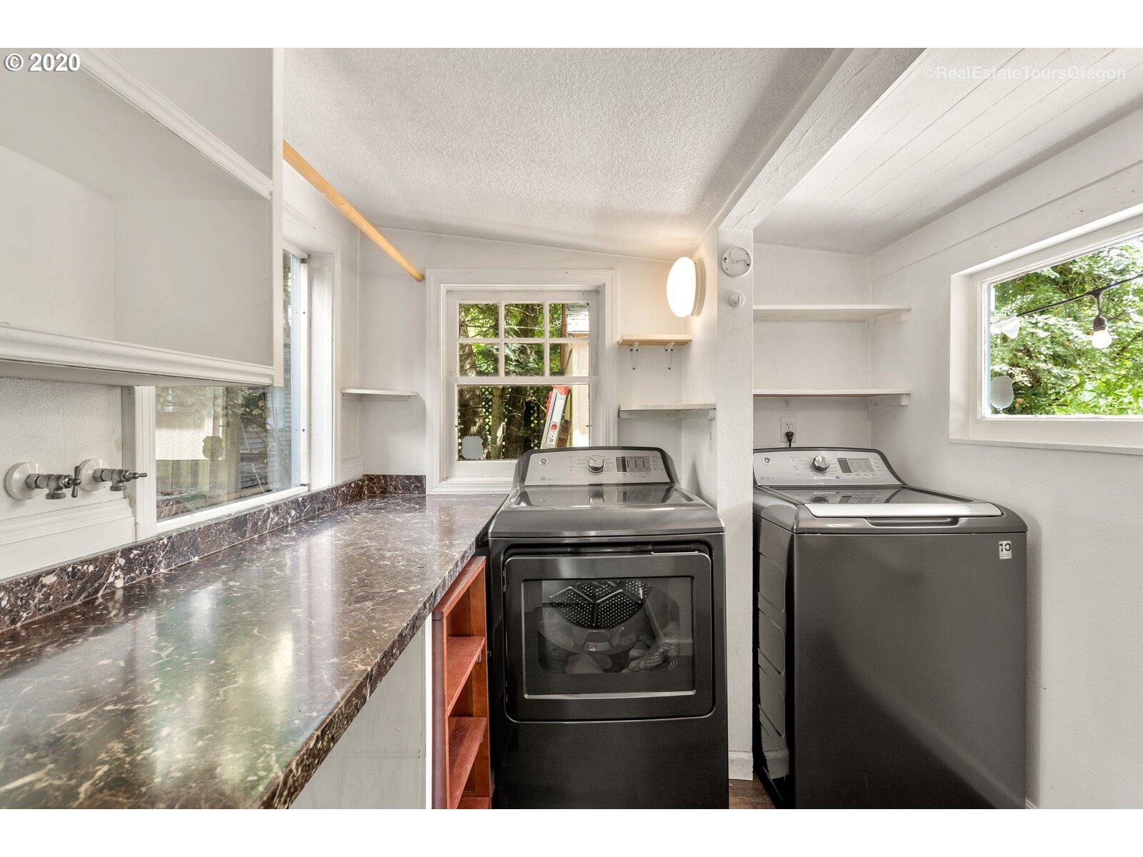 6550 Childs Road Lake Oswego, OR 97035 - Photo 11 of 32 Gallery Image 11
