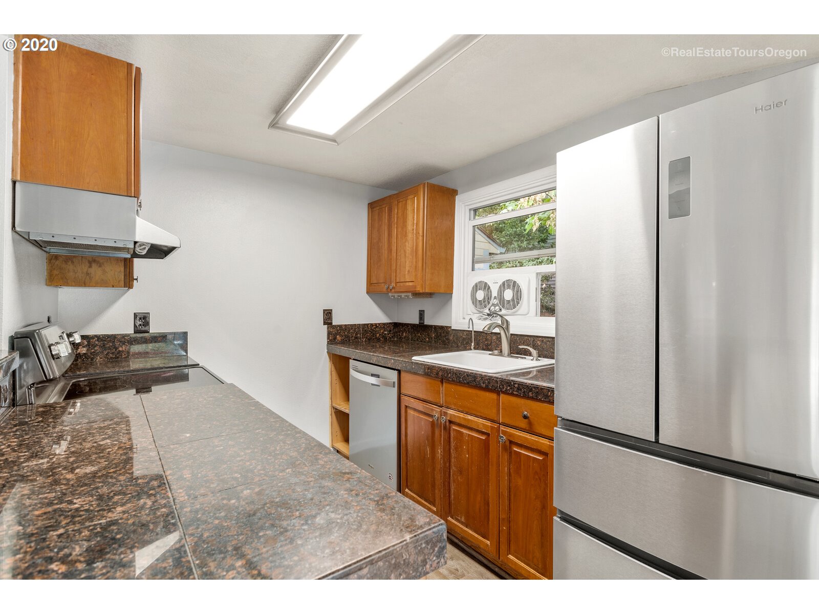 6550 Childs Road Lake Oswego, OR 97035 - Photo 5 of 32 Gallery Image 5