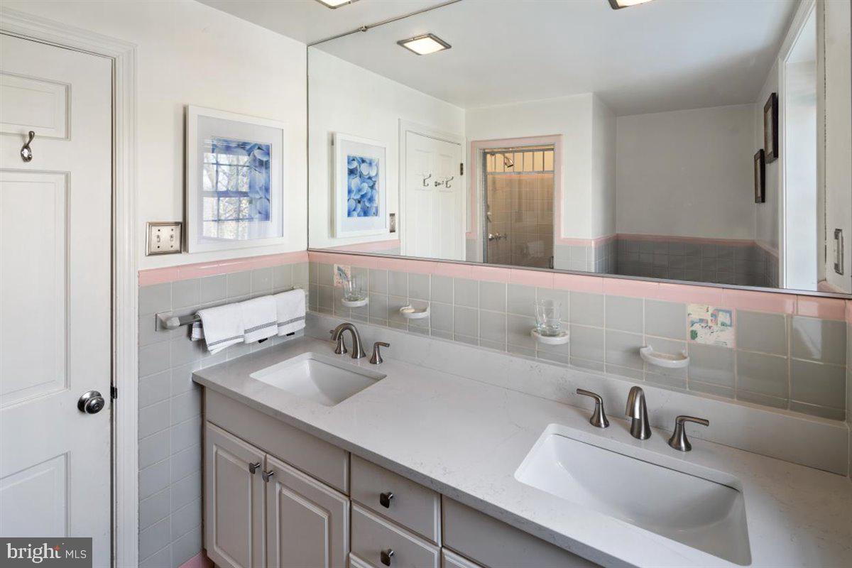 305 Custis Road Glenside, PA 19038 - Photo 15 of 26 Gallery Image 15