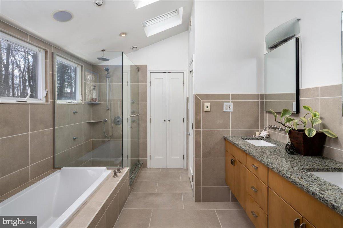 305 Custis Road Glenside, PA 19038 - Photo 19 of 26 Gallery Image 19