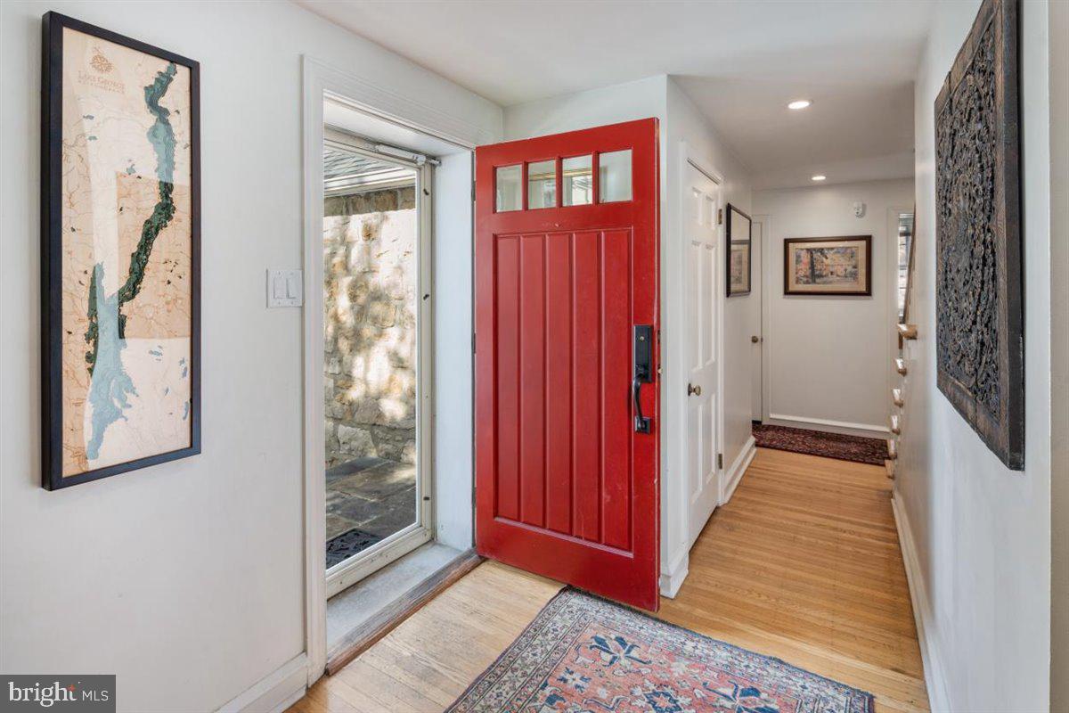 305 Custis Road Glenside, PA 19038 - Photo 5 of 26 Gallery Image 5
