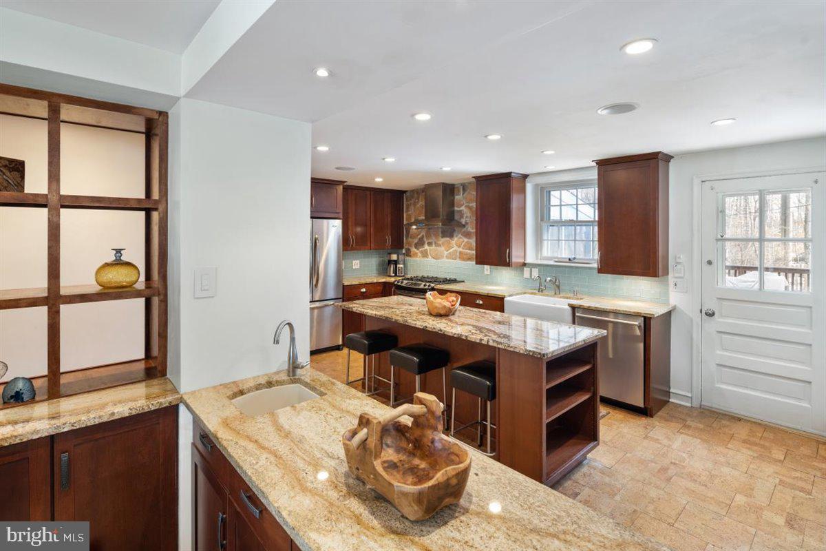 305 Custis Road Glenside, PA 19038 - Photo 7 of 26 Gallery Image 7
