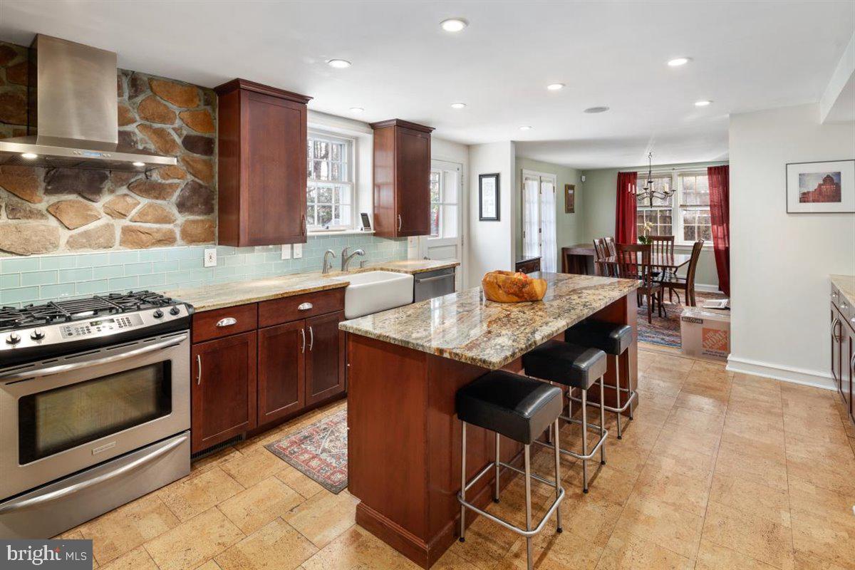 305 Custis Road Glenside, PA 19038 - Photo 10 of 26 Gallery Image 10