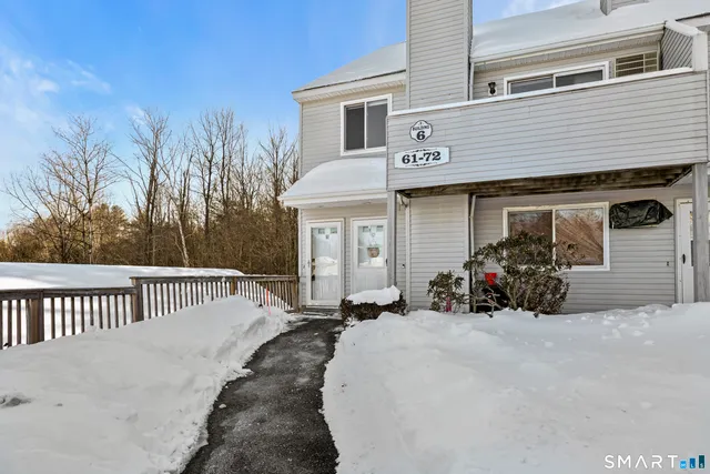 $2,450 | 187 Lovers Lane, Unit 61, Torrington, CT 06790