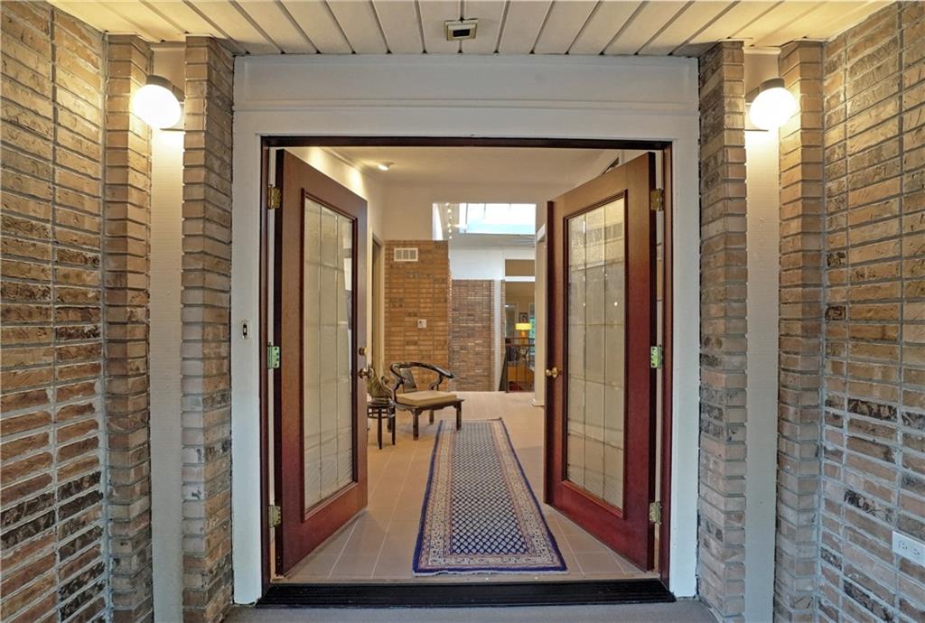 6410 Johnson Road Indianapolis, IN 46220 - Photo 4 of 45 Gallery Image 4