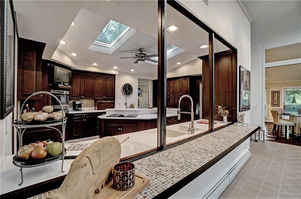 6410 Johnson Road Indianapolis, IN 46220 - Photo 7 of 45 Gallery Image 7