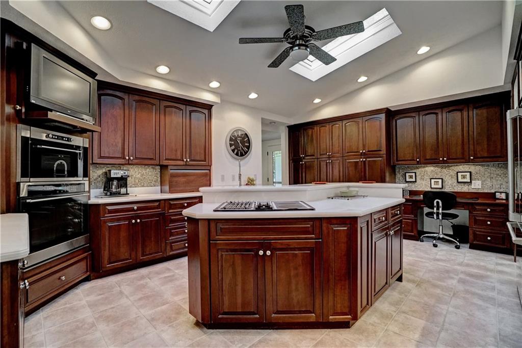 6410 Johnson Road Indianapolis, IN 46220 - Photo 8 of 45 Gallery Image 8