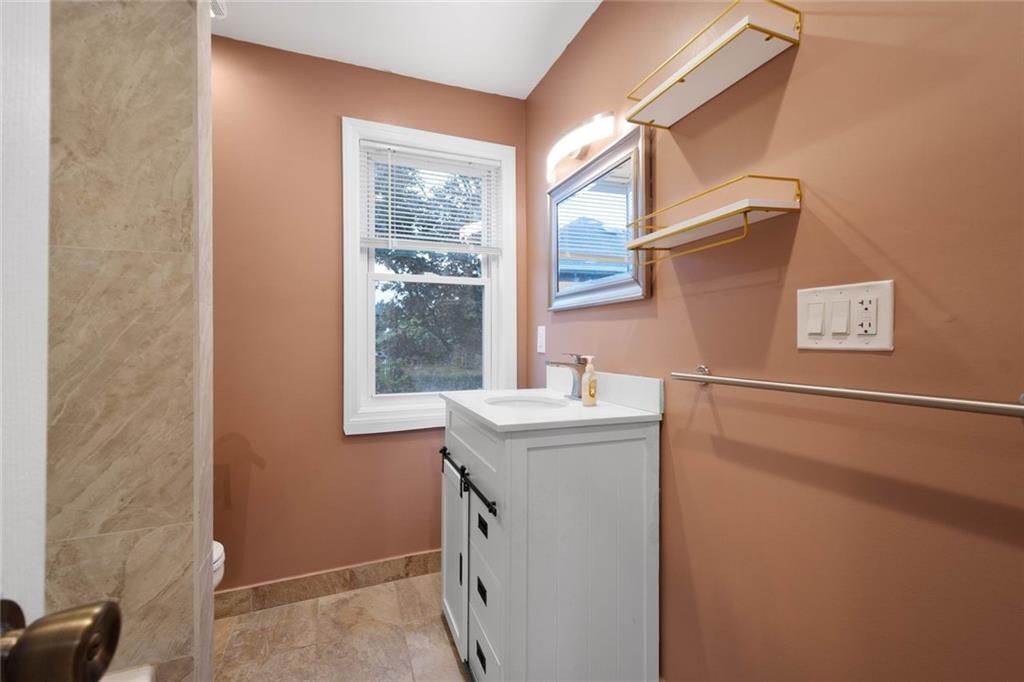 7129 Michigan Street Pittsburgh, PA 15218 - Photo 20 of 25 a utility room with dryer and washer