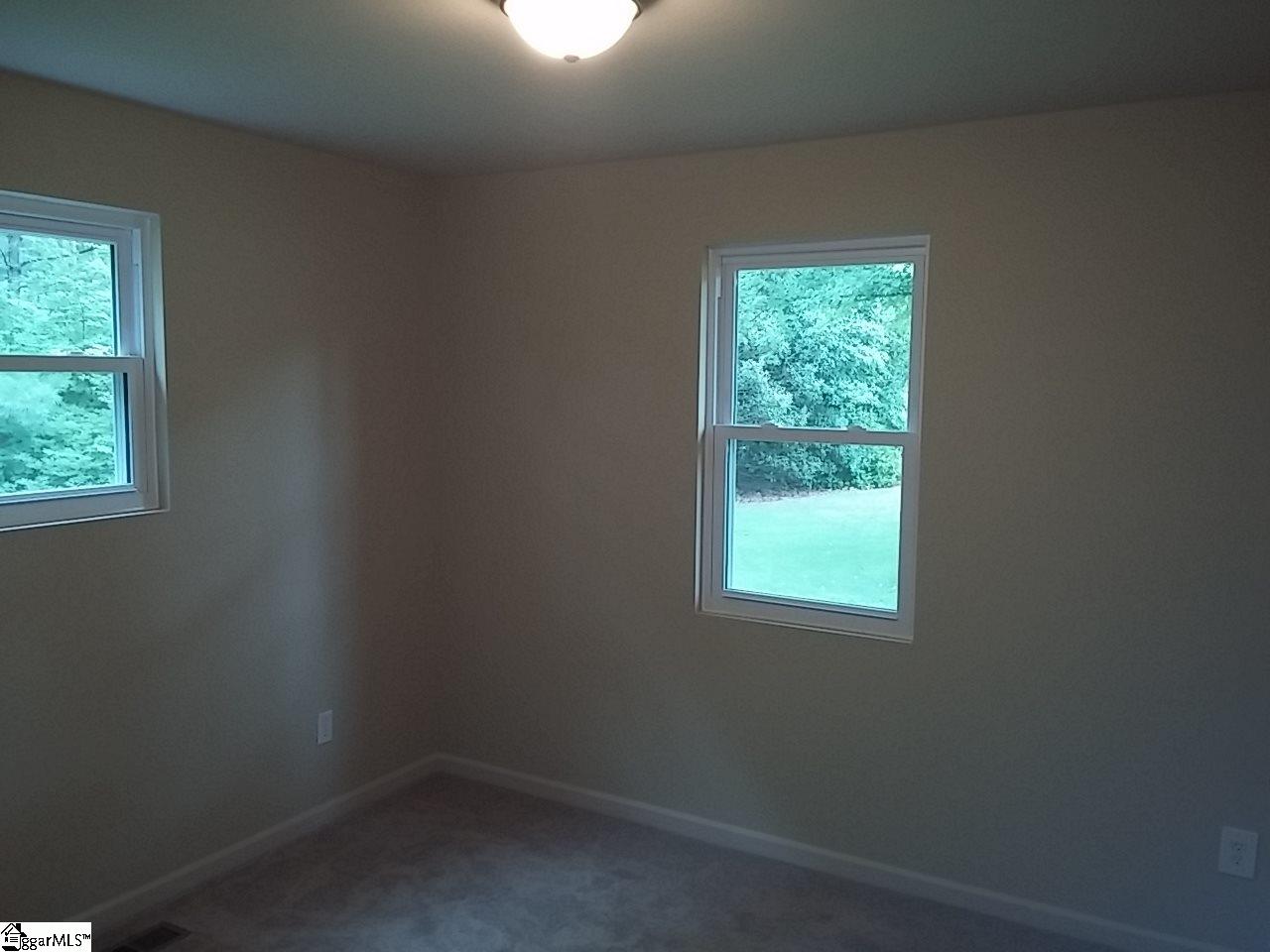 522 Old Rutherford Road Taylors, SC 29687 - Photo 14 of 28