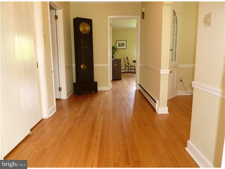 75 Lamp Post Road Doylestown, PA 18901 - Photo 3 of 25 Foyer