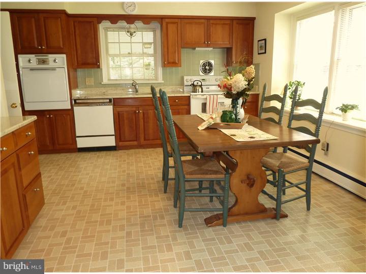 75 Lamp Post Road Doylestown, PA 18901 - Photo 7 of 25 Kitchen