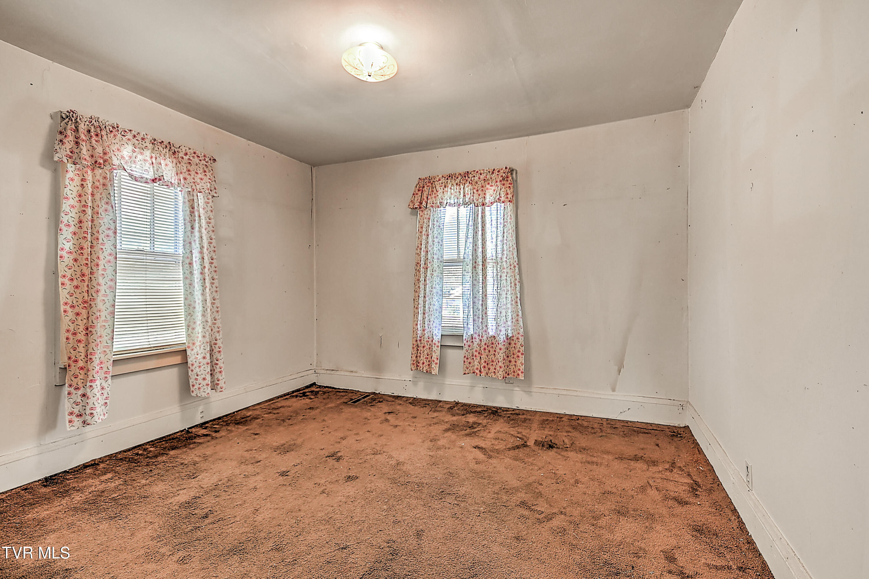 525 Shakesville Road Bristol, VA 24201 - Photo 15 of 36 525 Shakesville SS-22