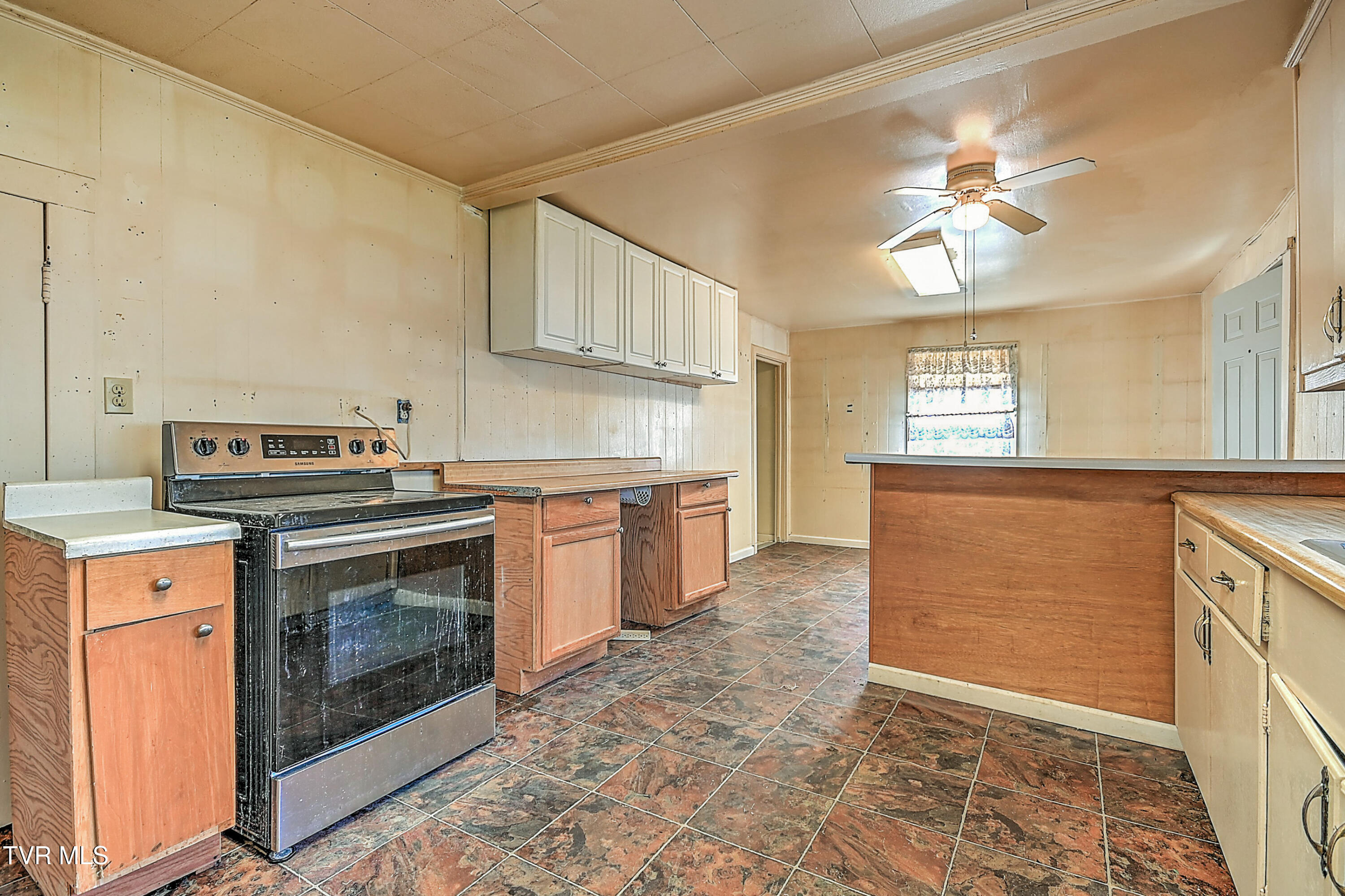 525 Shakesville Road Bristol, VA 24201 - Photo 18 of 36 525 Shakesville SS-25