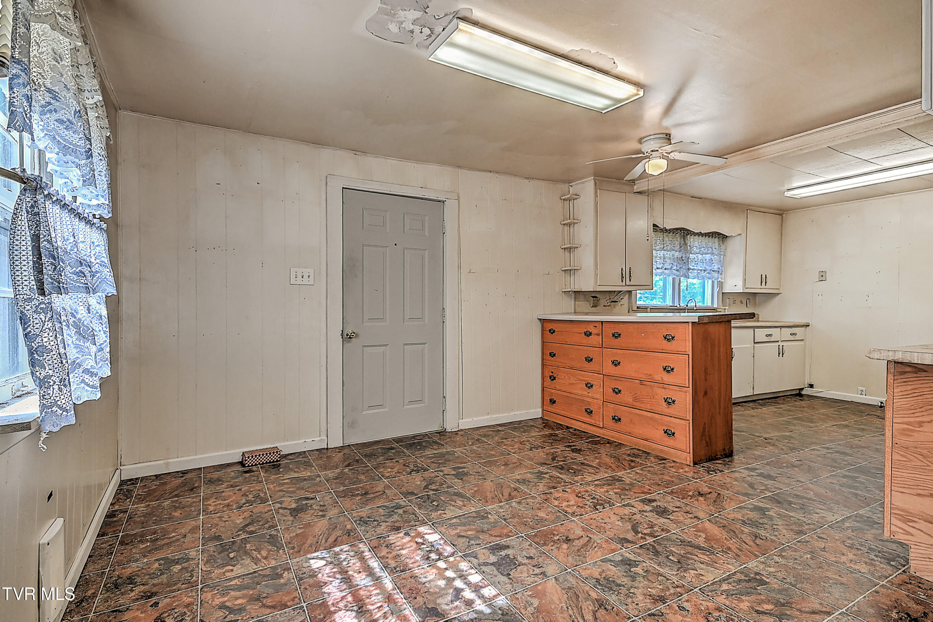 525 Shakesville Road Bristol, VA 24201 - Photo 22 of 36 525 Shakesville SS-31