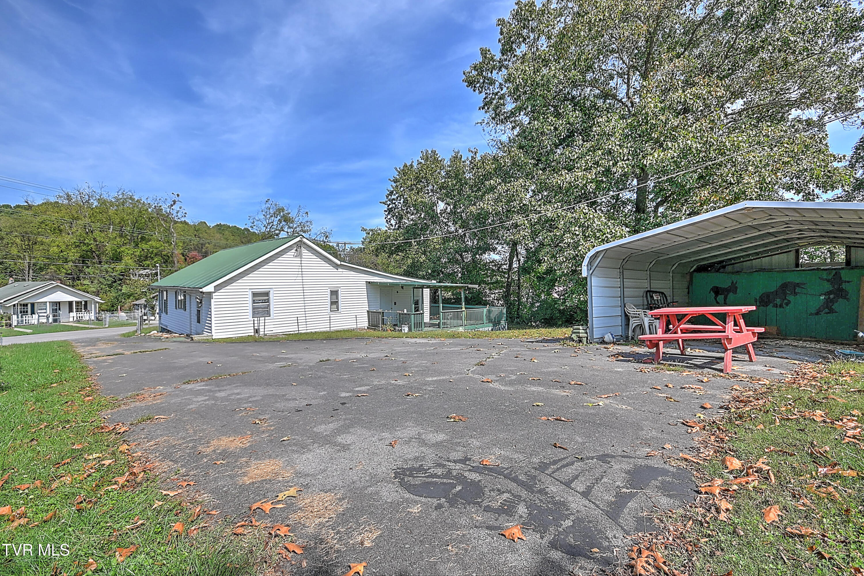 525 Shakesville Road Bristol, VA 24201 - Photo 32 of 36 525 Shakesville SS-50