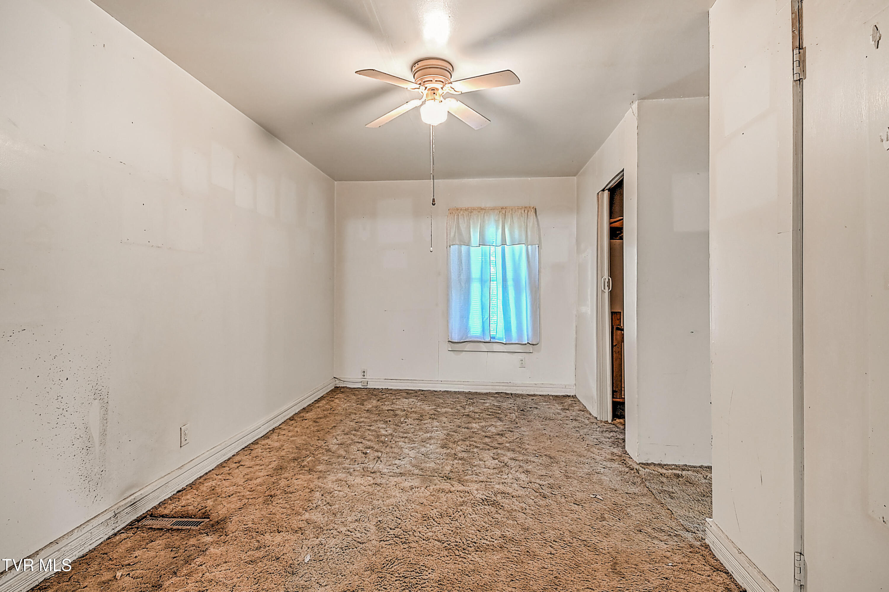 525 Shakesville Road Bristol, VA 24201 - Photo 10 of 36 525 Shakesville SS-16