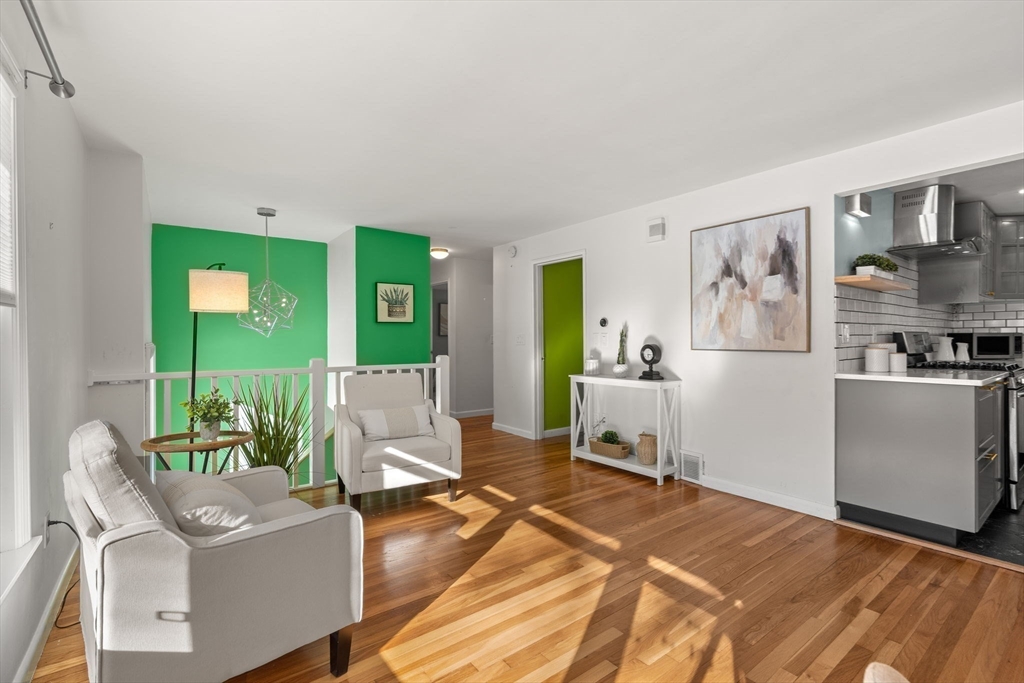 237 Davis Road Bedford, MA 01730 - Photo 14 of 36 Gallery Image 14