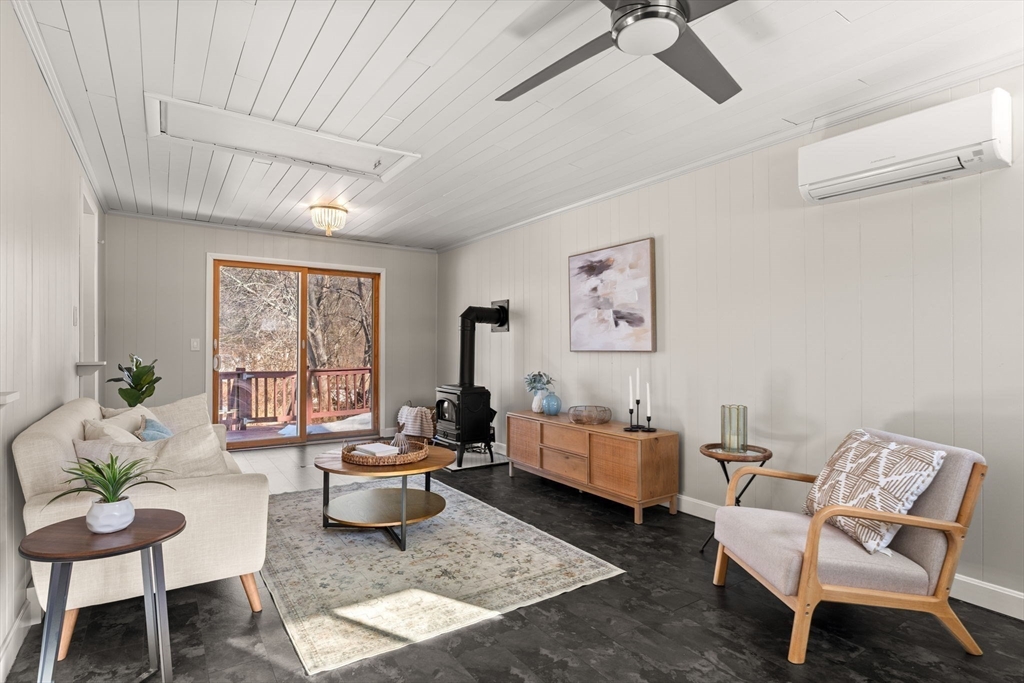 237 Davis Road Bedford, MA 01730 - Photo 15 of 36 Gallery Image 15