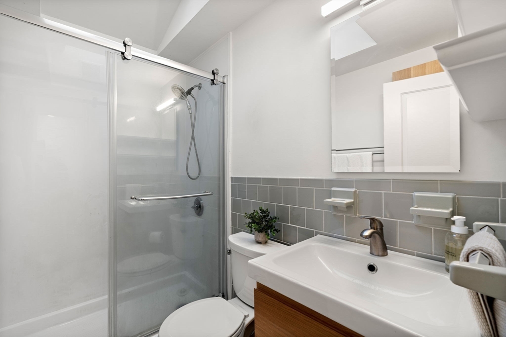 237 Davis Road Bedford, MA 01730 - Photo 25 of 36 Gallery Image 25