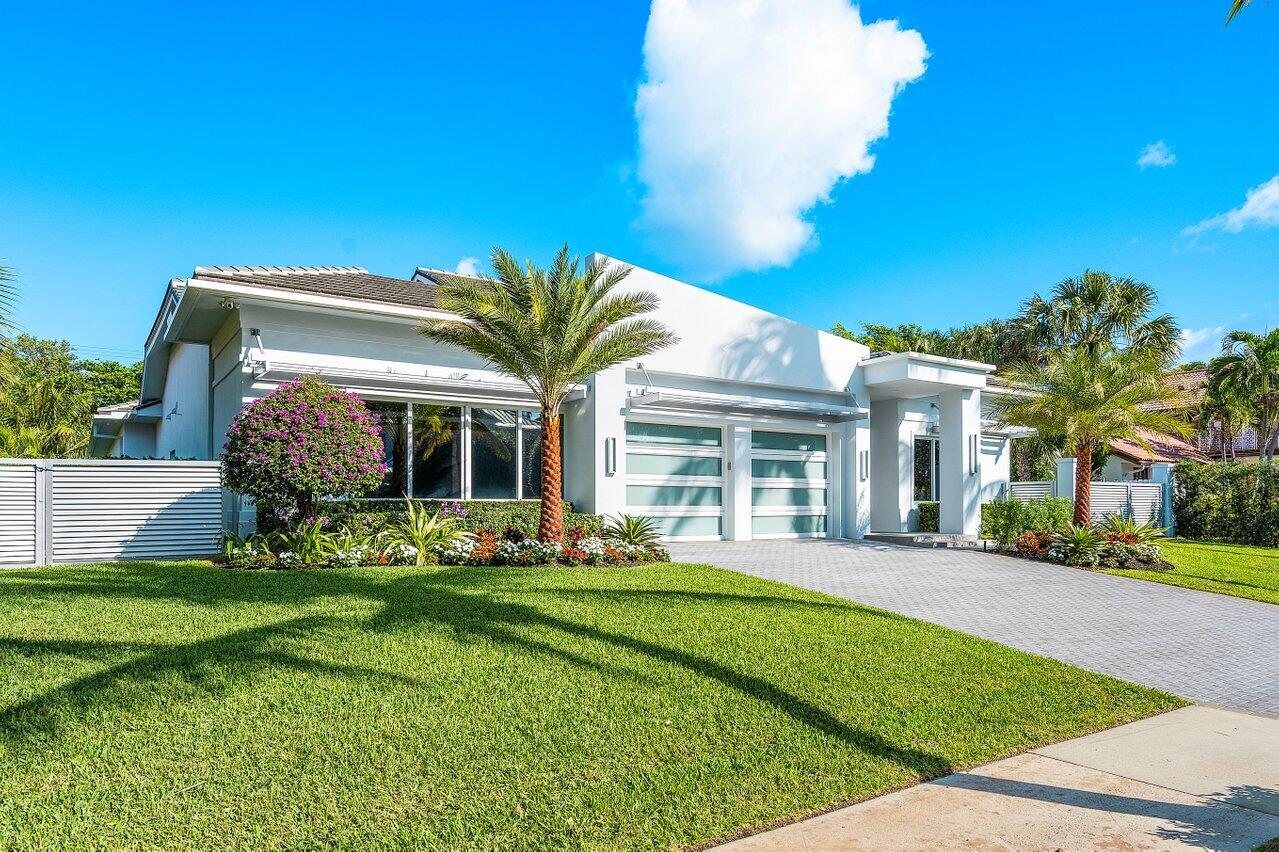 17 Coconut Lane Ocean Ridge, FL 33435 - Photo 2 of 48 001-17CoconutLane-OceanRidge-FL-33435-SM