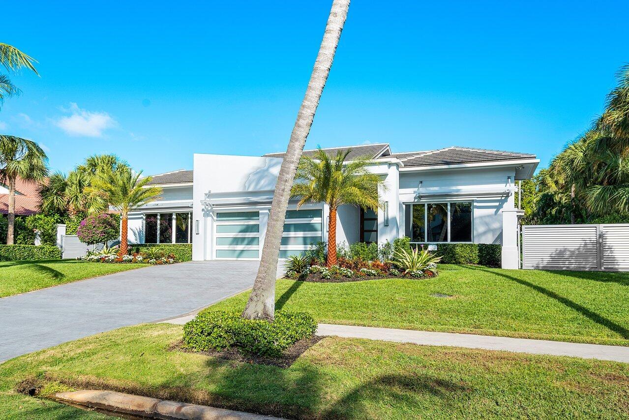 17 Coconut Lane Ocean Ridge, FL 33435 - Photo 3 of 48 003-17CoconutLane-OceanRidge-FL-33435-SM
