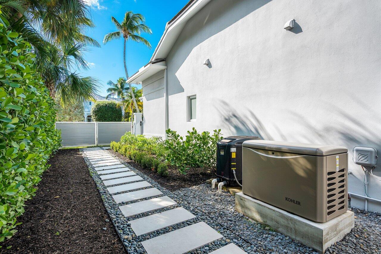 17 Coconut Lane Ocean Ridge, FL 33435 - Photo 47 of 48 043-17CoconutLane-OceanRidge-FL-33435-SM
