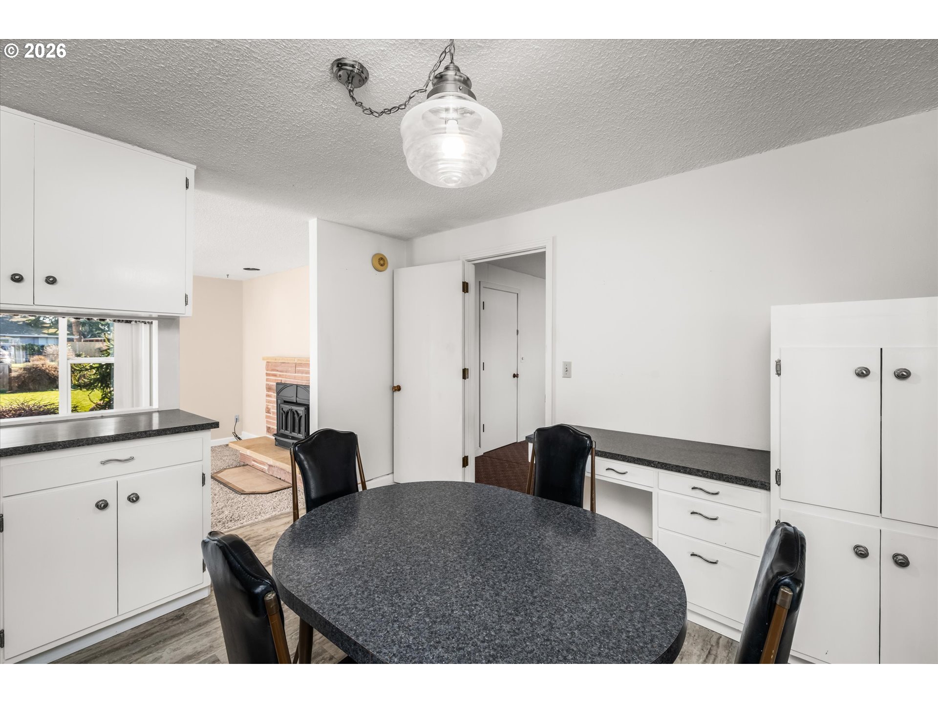 472 Springdale Avenue Springfield, OR 97477 - Photo 11 of 40