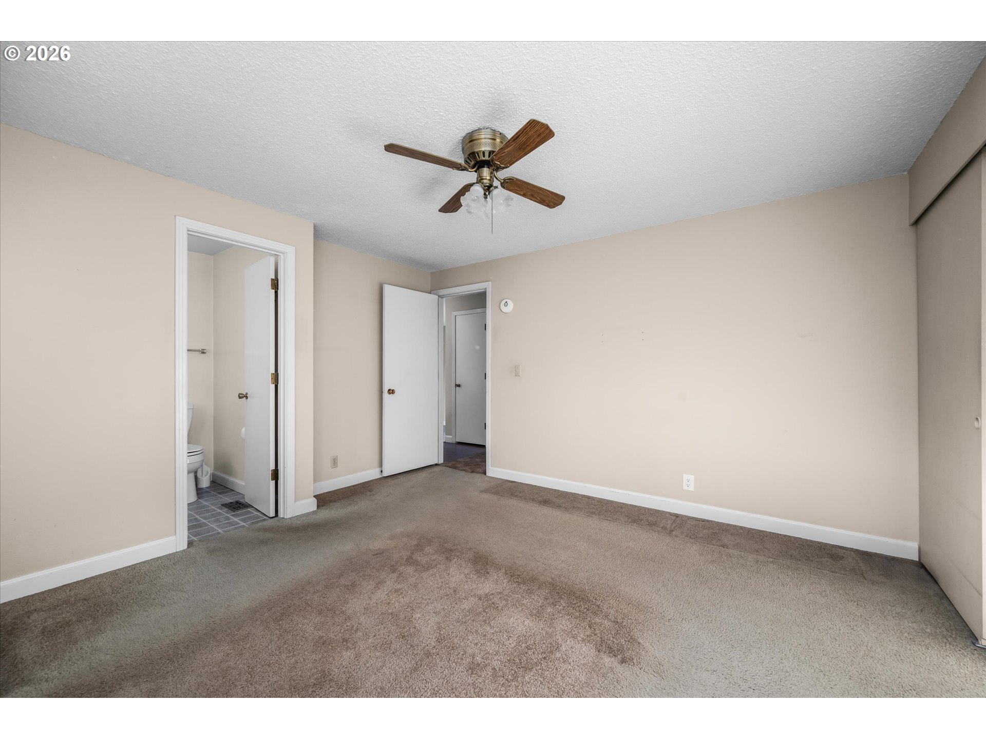 472 Springdale Avenue Springfield, OR 97477 - Photo 16 of 40